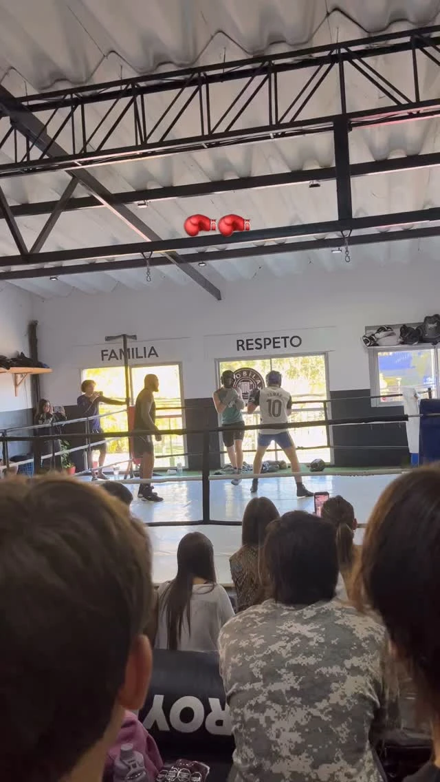 Bautista durante el torneo de boxeo. Fotos: IG. 