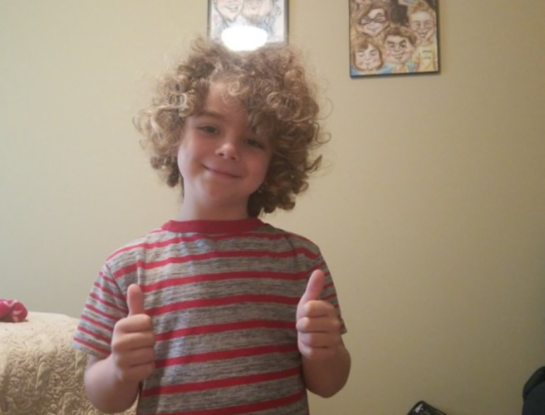 Un mensaje equivocado y un milagro de 50 mil dólares: la historia del nene que venció a la leucemia gracias a un error de chat