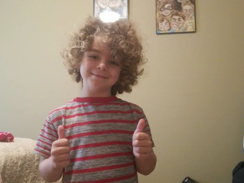 Un mensaje equivocado y un milagro de 50 mil dólares: la historia del nene que venció a la leucemia gracias a un error de chat