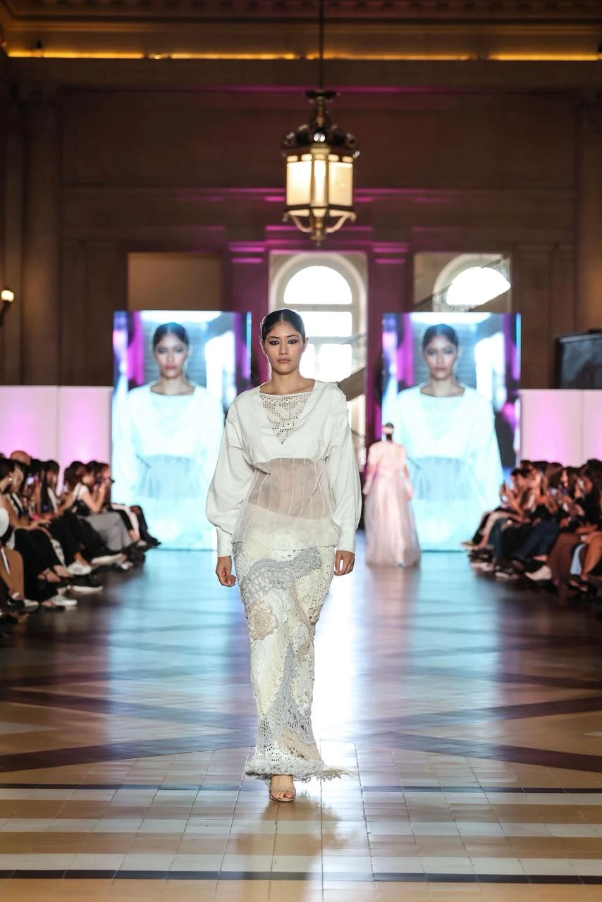 Julia Cassieri presentó CLARÉ.