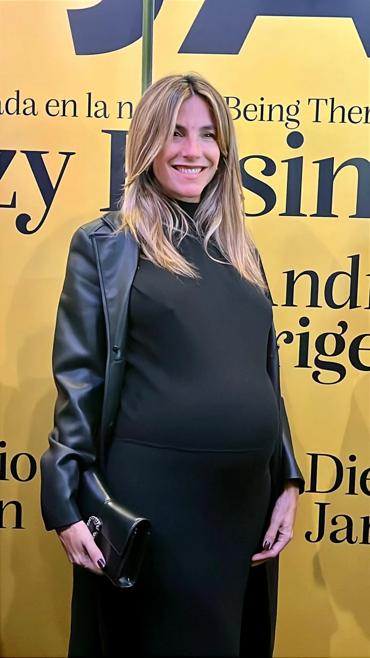 María Belén Ludueña apostó por un total black.