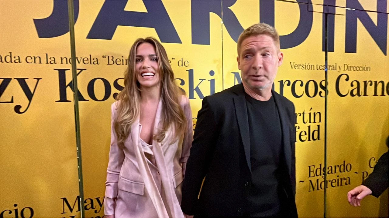 Adrián Suar y Rocío Robles.