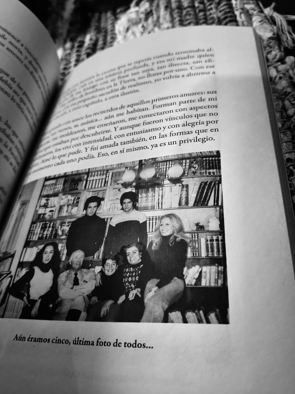 Leonor Ardohain, la tía de Pampita, presenta su libro "Renacer"