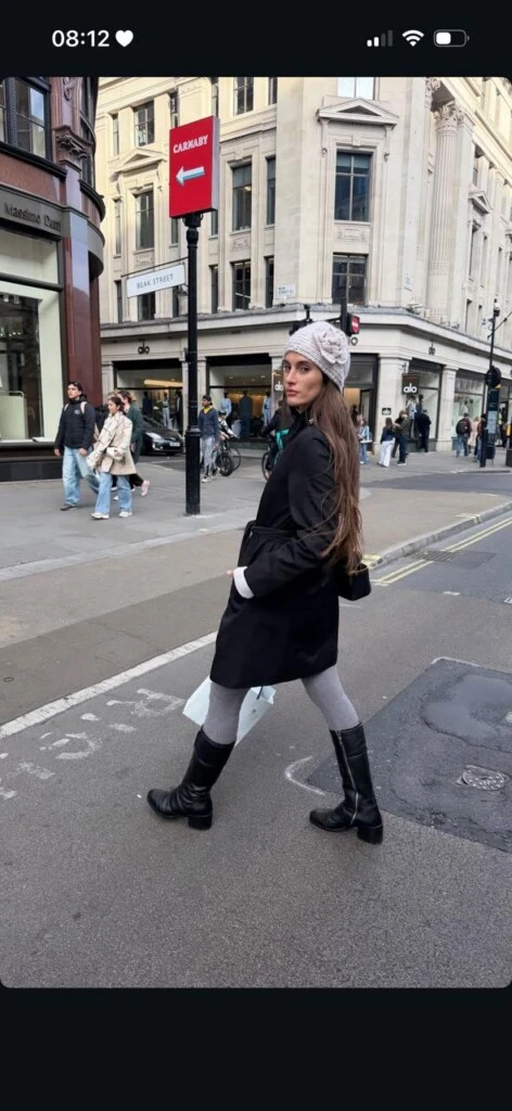 El look de Lola Latorre. Foto: IG