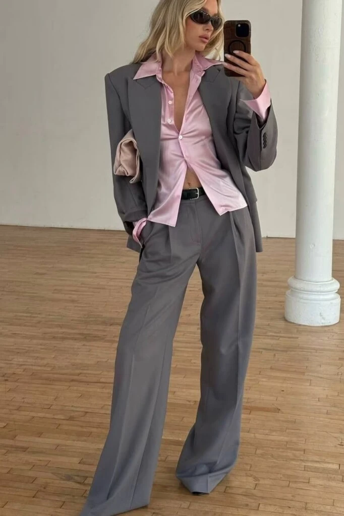 Este estilo es perfecto para ir a la oficina con estilo.