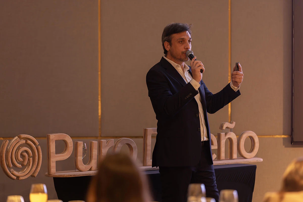 Matías Rosado, director y productor de Puro Diseño, en la presentación en Recoleta Grand Hotel.