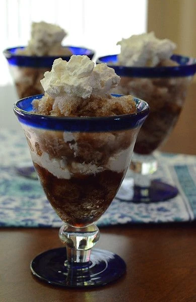 Granita de café: la receta del postre italiano con crema que podés hacer en minutos

