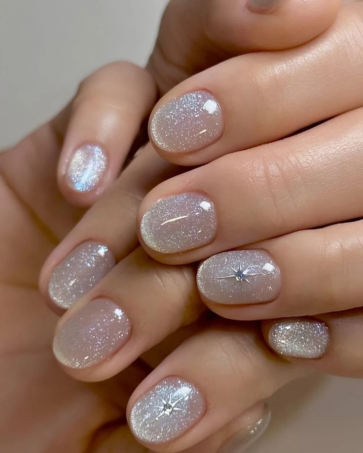 Las 6 tendencias en manicura que van a dominar el otoño en 2026