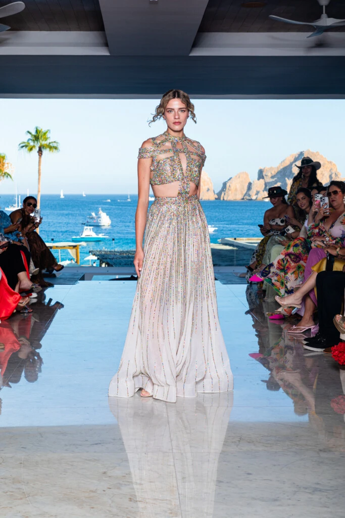 Jorge Rey presentó su colección en Los Cabos Fashion Week 2026 y sorprendió con su universo más etéreo