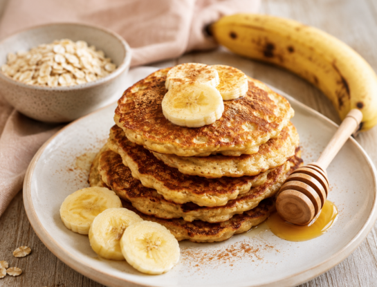 La receta más rica y económica para la merienda: tortitas de banana y avena listas en minutos