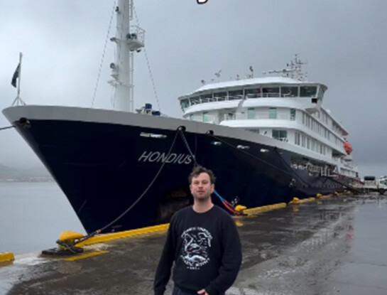 "Queremos volver a casa": el angustiante video desde el crucero con hantavirus que mantiene a pasajeros aislados