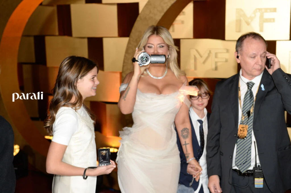 Wanda Nara junto a sus hijas Francesca e Isabella Icardi.