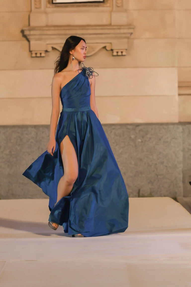 Desfile Claudia Arce