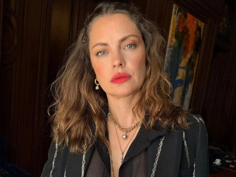 look dolores fonzi