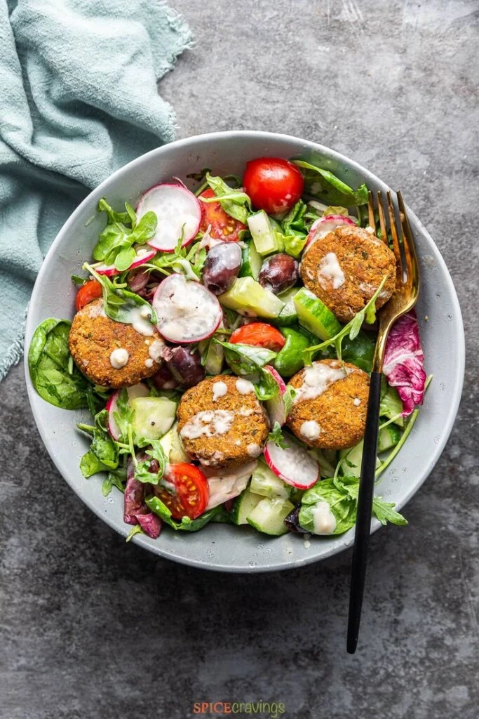 Ensalada de falafel. Foto: Pinterest