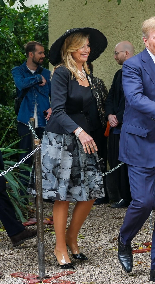 Máxima deslumbró en Venecia con un estilismo clásico inspirado en el glamour de Hollywood