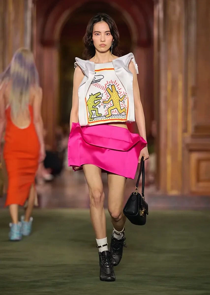 Louis Vuitton 2027 Resort.