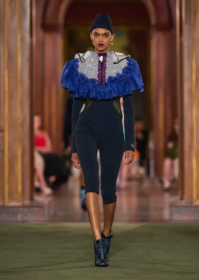 Louis Vuitton 2027 Resort.