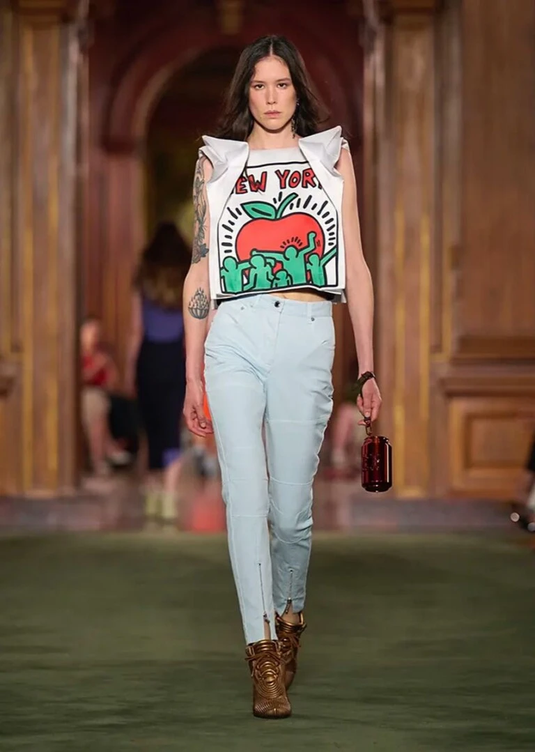 Louis Vuitton 2027 Resort.