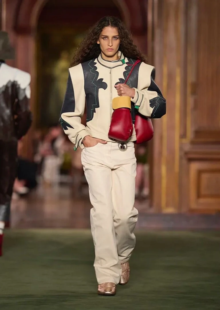 Louis Vuitton 2027 Resort.