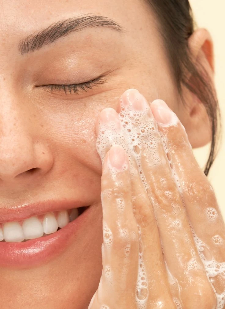 El skincare dejó de ser solamente una tendencia para convertirse en un hábito cotidiano de cuidado personal. 