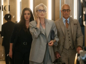 Hay una partecita del diseño argentino ahí Fabiana del Río, la diseñadora detrás del look de Emily en El diablo viste a la moda 2 DESTACADA