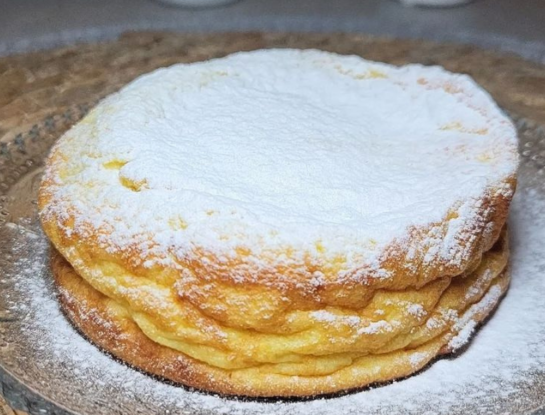 Mini torta proteica de ricota y dulce de leche: la receta de Daniela Lopilato sin harina ni azúcar