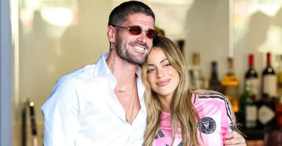 Rodrigo de Paul reveló el lujoso anillo de compromiso de Tini Stoessel