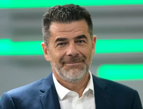 El mal momento de Julián Weich: anunció el cierre de su empresa