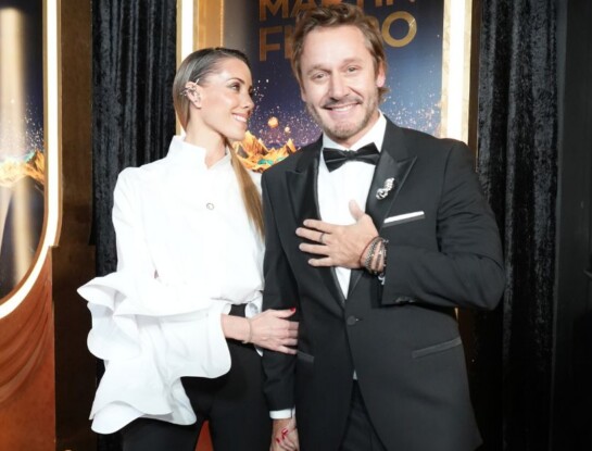 Martín Fierro 2026: los looks de Benjamín Vicuña y Anita Espasandín