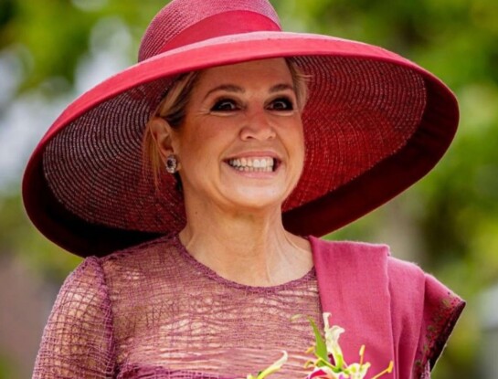 El audaz look de Máxima Zorreguieta con transparencias y sombrero XL que marcó tendencia