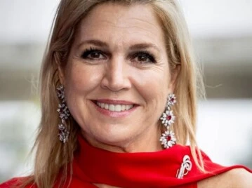 Máxima Zorreguieta look mono rojo