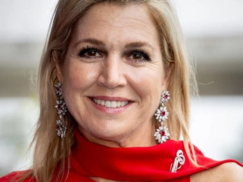 Máxima Zorreguieta look mono rojo