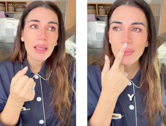 Flor de la V emocionada