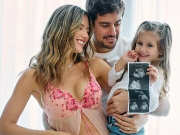 Stephanie Demner contó cómo una ecografista difundió su embarazo y reveló su reacción