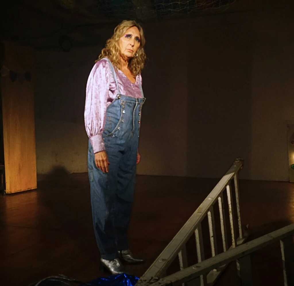 Patricia en ensayo El brillo nómade