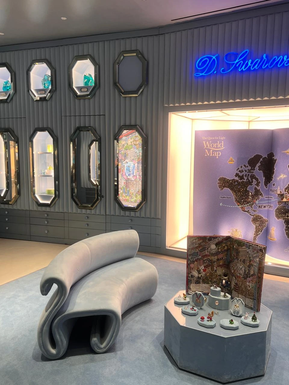 Swarovski consagra al cristal como objeto de deseo y diseño.