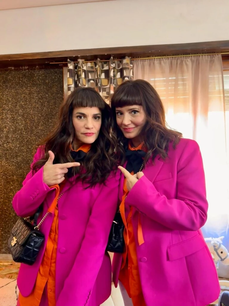 “Con Pilar es como si supiéramos todo lo que va a hacer la otra. Tenemos como la misma idea de cómo abordar las cosas. Nos gusta mucho actuar”, explicó.