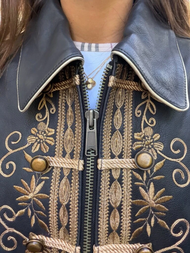 El look de Lola Latorre. Foto: IG