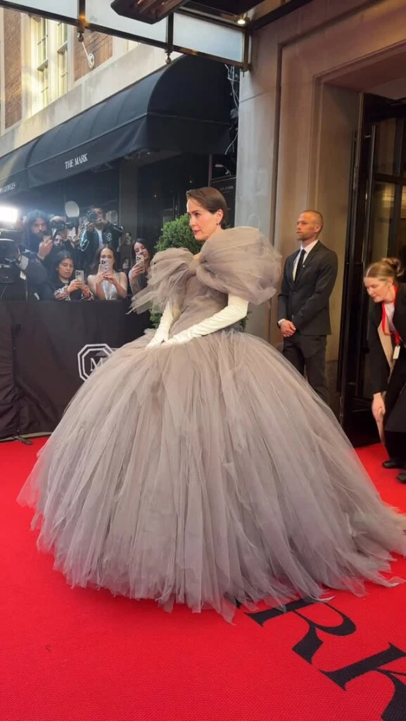 Sarah Paulson.