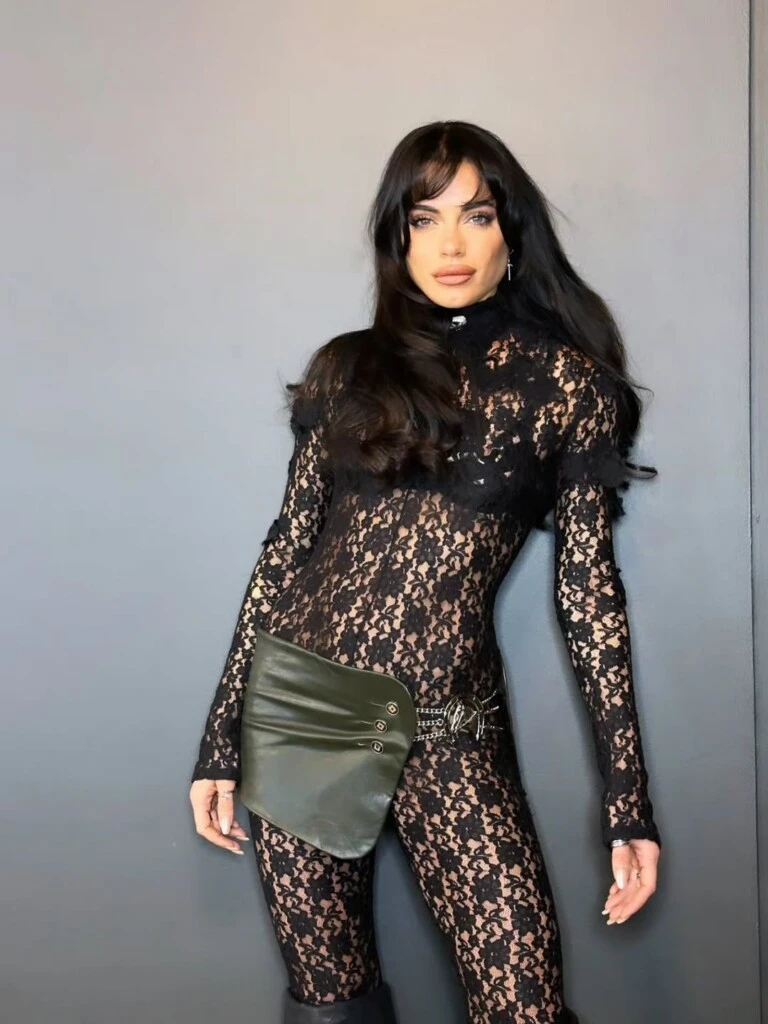 El look de Emilia Attias. Foto: IG