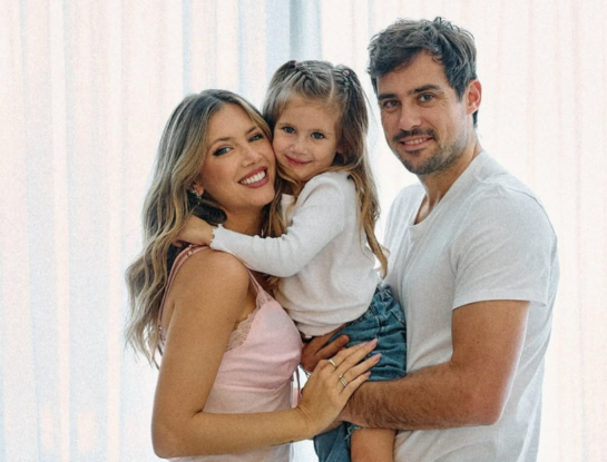 Stephanie Demner y Guido Pella revelaron el sexo de su segundo bebé con un tierno video en Disney