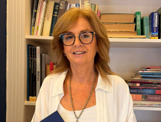 "La poesía me permitió decir lo que no podía expresar de otra manera": Adriana Etcheto y el libro que escribió tras perder a su esposo