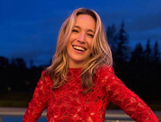 Luisana Lopilato celebró sus 39 con una megafiesta y un impactante look total red
