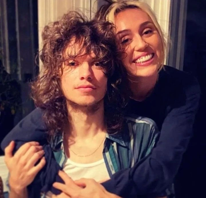 Miley Cyrus y Maxx Morando