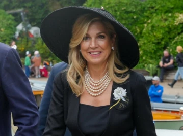 Máxima deslumbró en Venecia con un estilismo clásico inspirado en el glamour de Hollywood