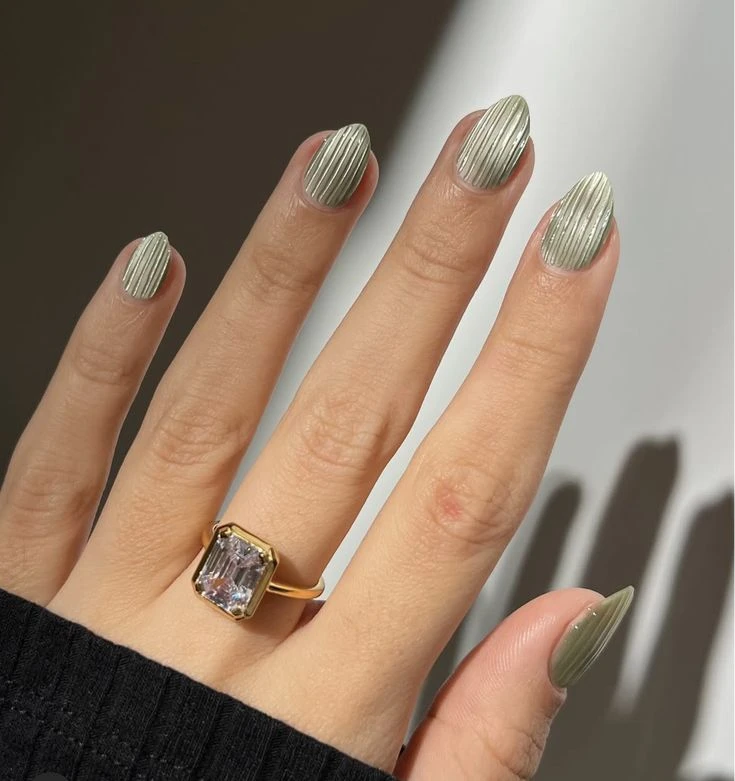 Las 6 tendencias en manicura que van a dominar el otoño en 2026