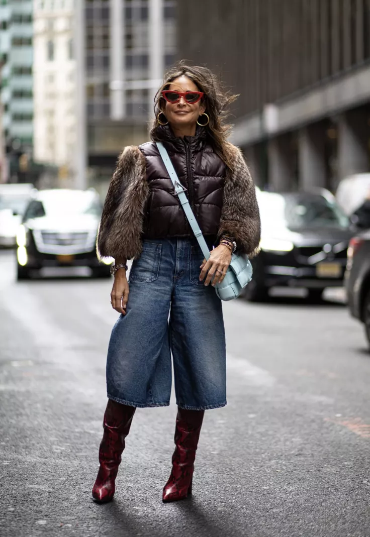 Guía de estilo: cómo llevar bermudas y botas en 7 looks de otoño