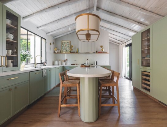 Color, diseño e iluminación: los tres ingredientes de una cocina soñada 
