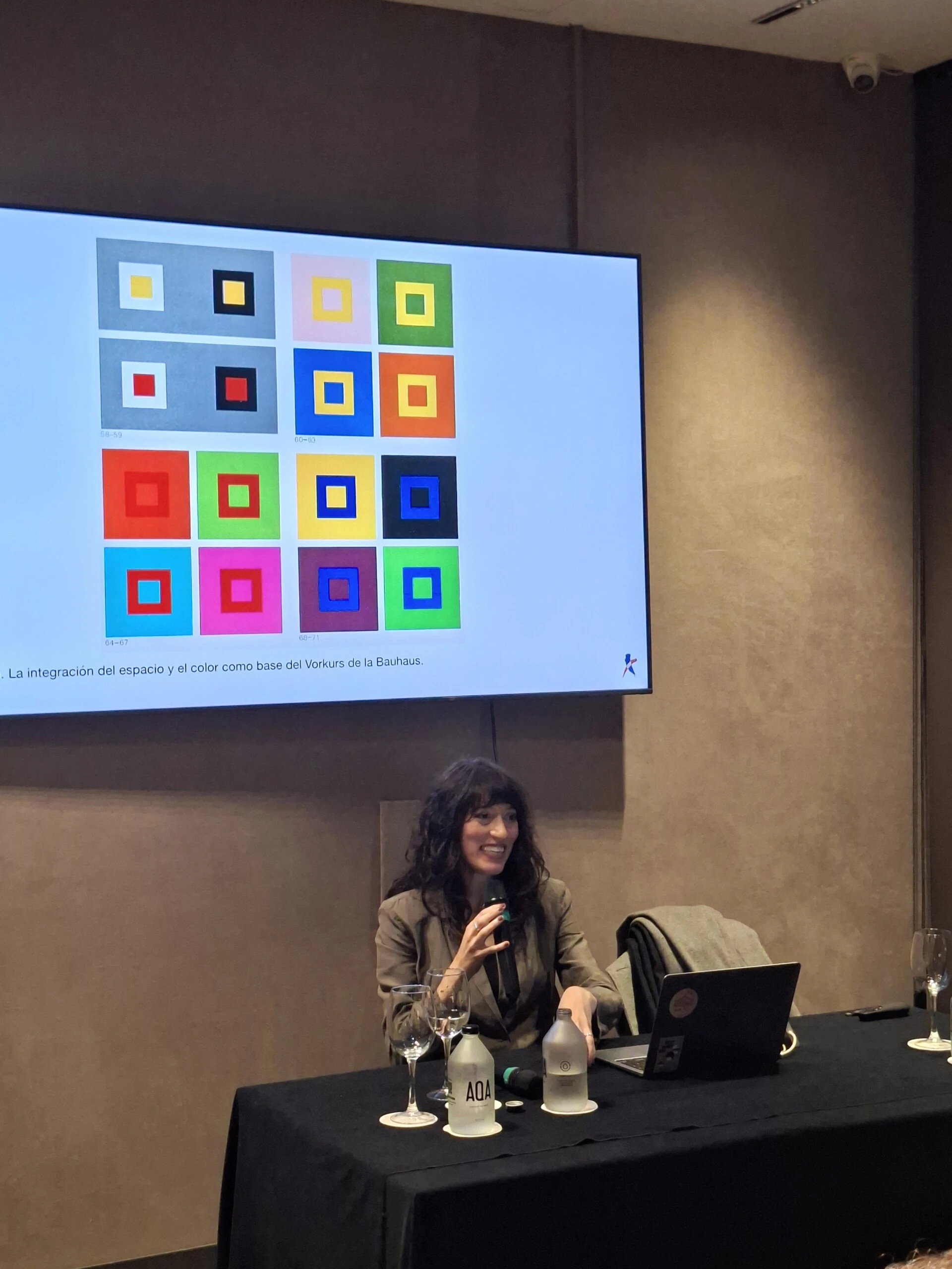 “Bauhaus y su legado en el interiorismo contemporáneo” que llevó adelante Camila Pose, Licenciada en Crítica de Artes 